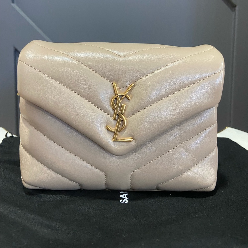 Yves Saint Laurent Chevron Quilted Calfskin Leather Shoulder Bag